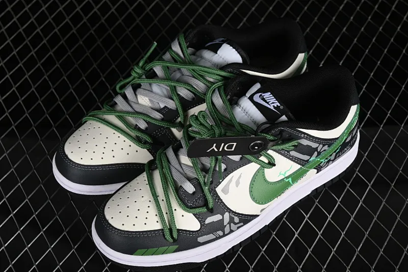 All Categories Nk SB Dunk Series Nk SB Dunk Low Low-top sneakers Nk Dunk Low FZBB Functional theme machine Gray beige green SB strap low-top casual sneakers DD1391-100
